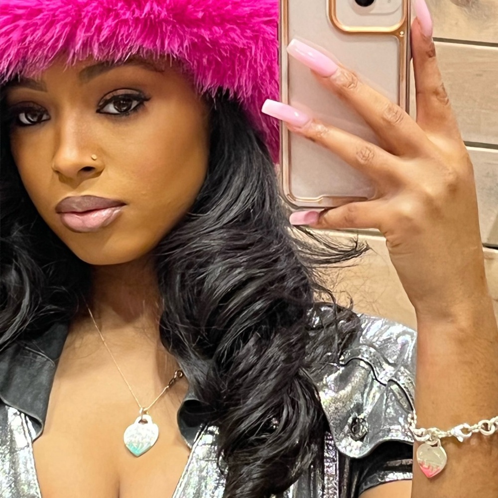 Meet your Posher, Khilah